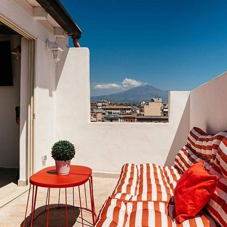 Attico In Pieno Centro Storico Di Catania Apartment Ngoại thất bức ảnh