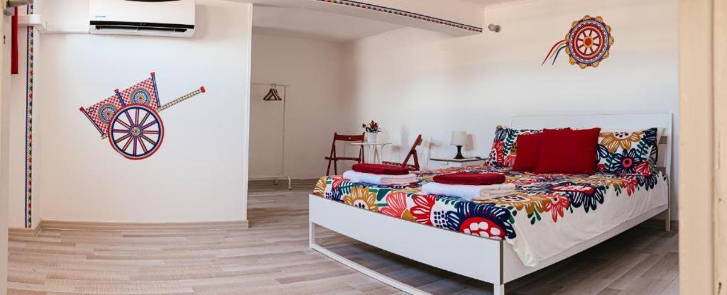 Attico In Pieno Centro Storico Di Catania Apartment Ngoại thất bức ảnh